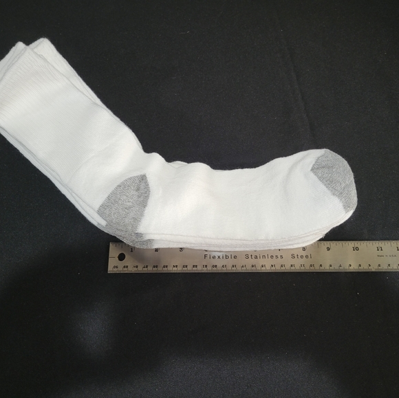 Hanes Men's Crew Socks - Picture 1 of 2